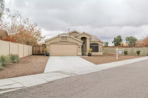 2920 E Whispering Wind Dr, Phoenix, AZ 85024 photo 1