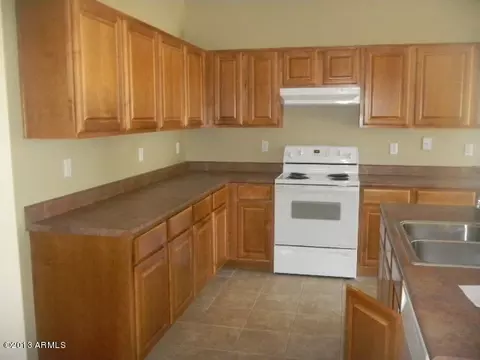 1261 E Strawberry Dr, Gilbert, AZ 85298 photo 3