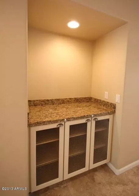 214 E Medlock Dr, Phoenix, AZ 85012 photo 7