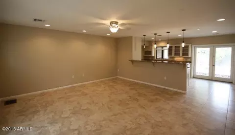 214 E Medlock Dr, Phoenix, AZ 85012 photo 5