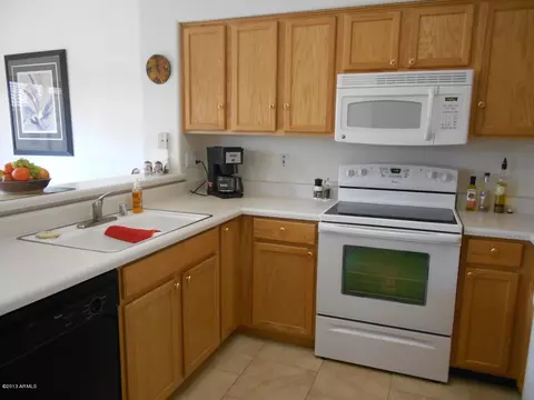 10061 E Capri Ave, Mesa, AZ 85208 photo 4
