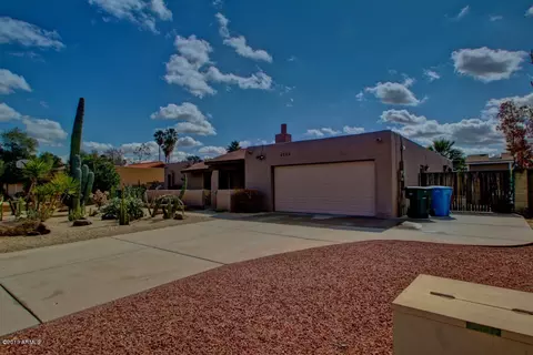 4225 E Redfield Rd, Phoenix, AZ 85032 photo 1