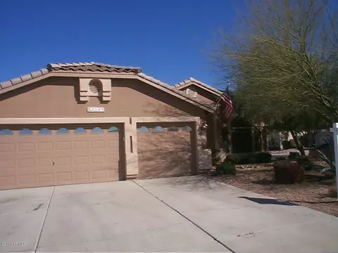 2354 E Robin Ln, Gilbert, AZ 85296 photo 2