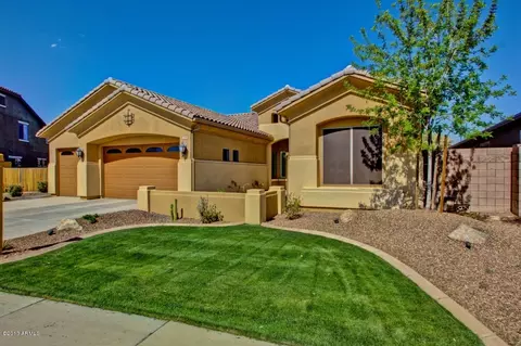 2556 E Lodgepole Dr, Gilbert, AZ 85298 photo 3