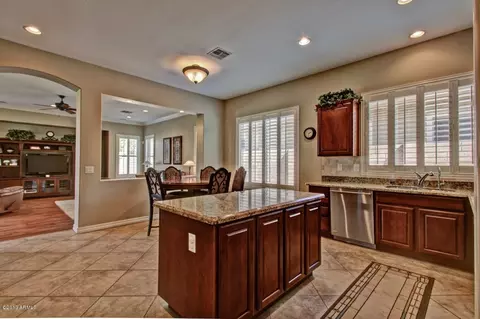 2556 E Lodgepole Dr, Gilbert, AZ 85298 photo 19