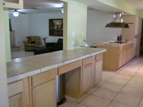 5121 E Monterey Way, Phoenix, AZ 85018 photo 13