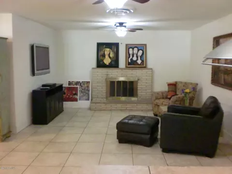 5121 E Monterey Way, Phoenix, AZ 85018 photo 9
