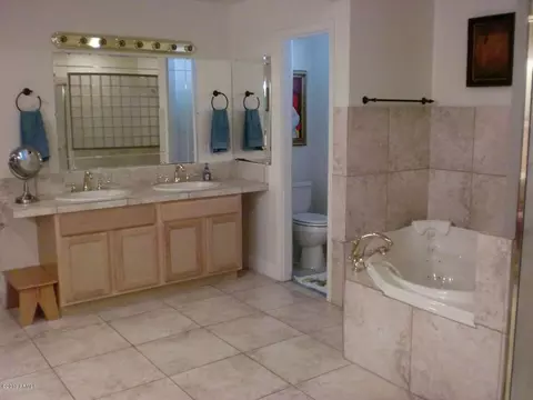 5121 E Monterey Way, Phoenix, AZ 85018 photo 19