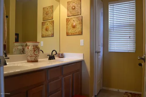 1386 E Buffalo St, Gilbert, AZ 85295 photo 11