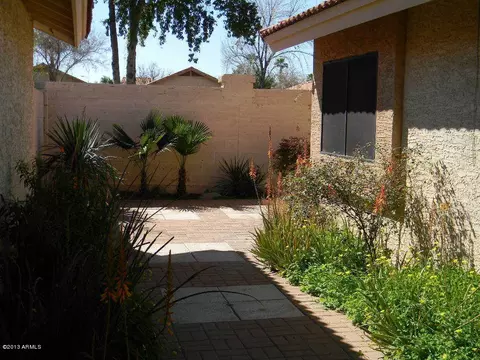 979 W Sunward Dr, Gilbert, AZ 85233 photo 3