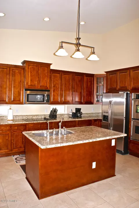 1758 E Marquette Dr, Gilbert, AZ 85234 photo 3