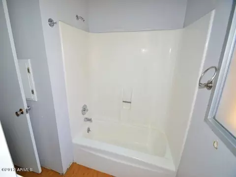 3222 W Evans Dr, Phoenix, AZ 85053 photo 9