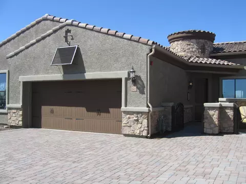9058 E Ivyglen Cir, Mesa, AZ 85207 photo 2