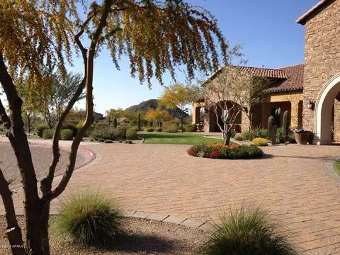 9038 E Ivyglen Cir, Mesa, AZ 85207 photo 4