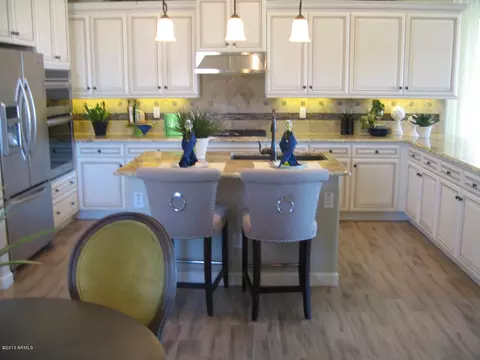 9042 E Ivyglen Cir, Mesa, AZ 85207 photo 2