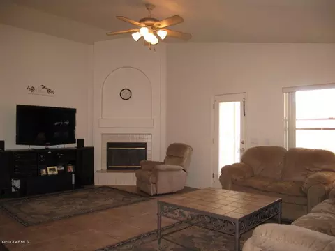 3918 E Douglas Loop, Gilbert, AZ 85234 photo 2