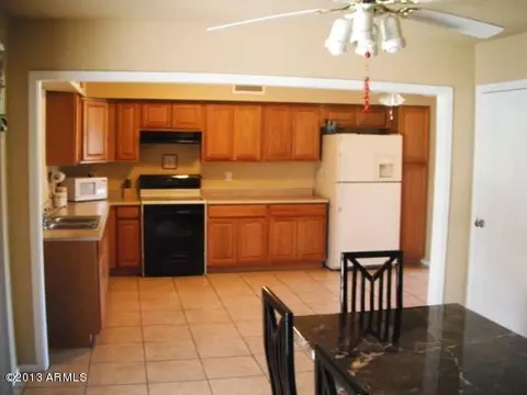4221 E Vineyard Rd, Phoenix, AZ 85042 photo 2