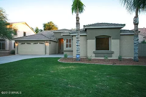 3563 E Wildhorse Dr, Gilbert, AZ 85297 photo 1