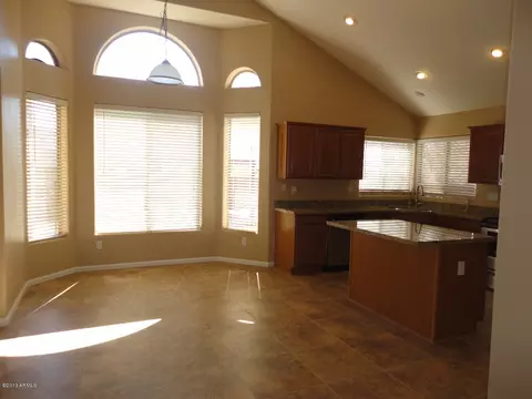 10909 E Decatur Cir, Mesa, AZ 85207 photo 5