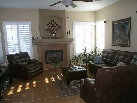 2353 E Robin Ln, Gilbert, AZ 85296 photo 4