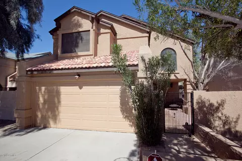 530 E Utopia Rd, Phoenix, AZ 85024 photo 1