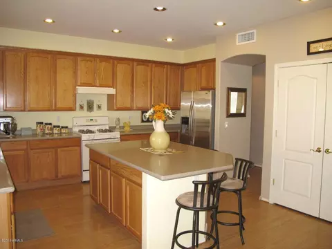4475 S Inez Ct, Gilbert, AZ 85297 photo 9