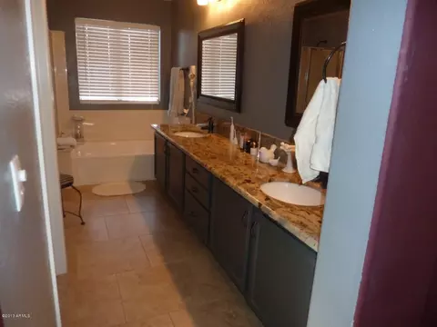 12232 N 40th Dr, Phoenix, AZ 85029 photo 16