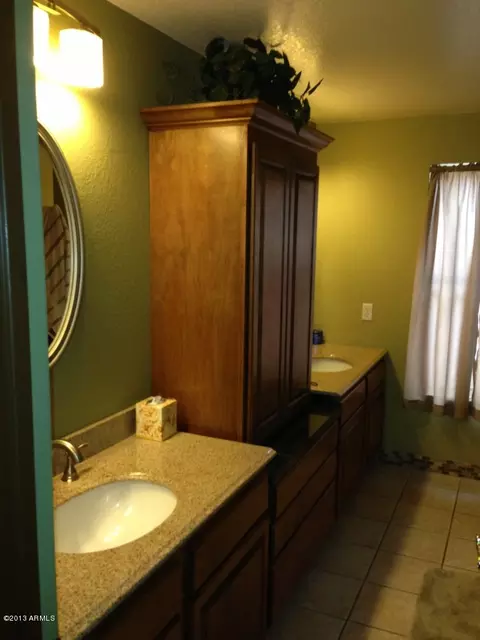 750 E Comstock St, Gilbert, AZ 85296 photo 22