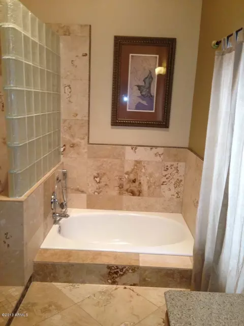 750 E Comstock St, Gilbert, AZ 85296 photo 6