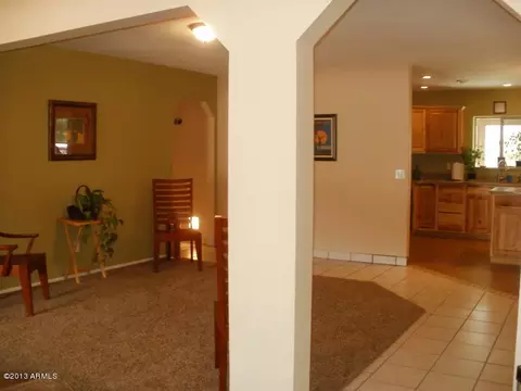 963 E Glencove St, Mesa, AZ 85203 photo 2