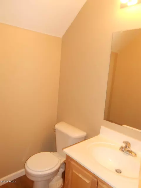 2709 E Branham Ln, Phoenix, AZ 85042 photo 3