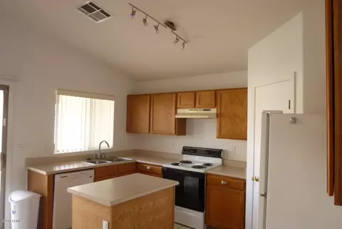 724 E Potter Dr, Phoenix, AZ 85024 photo 14