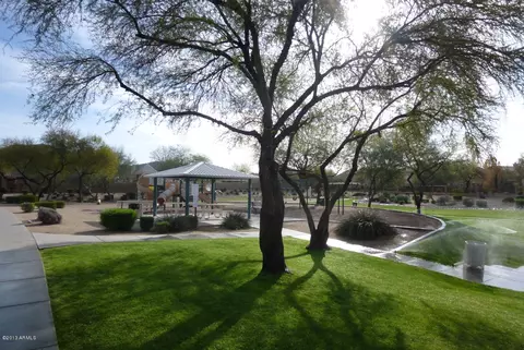 724 E Potter Dr, Phoenix, AZ 85024 photo 4