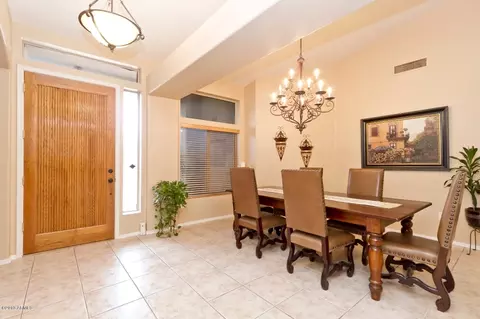 6956 E Sugarloaf Cir, Mesa, AZ 85207 photo 3