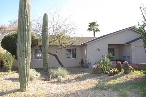 3717 Evans Dr, Phoenix, AZ 85032 photo 3
