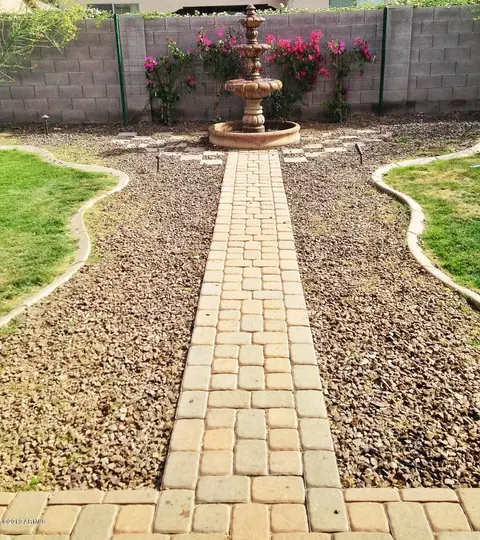 1677 E Azalea Dr, Gilbert, AZ 85298 photo 7