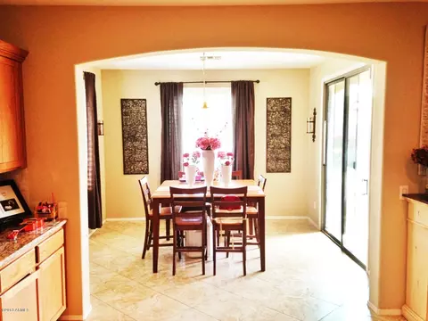 1677 E Azalea Dr, Gilbert, AZ 85298 photo 4