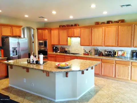 1677 E Azalea Dr, Gilbert, AZ 85298 photo 3