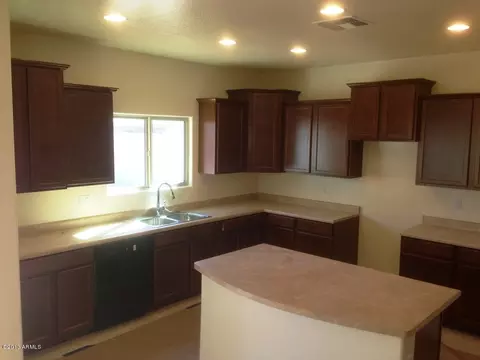 17841 W Desert Ln, Surprise, AZ 85388 photo 9