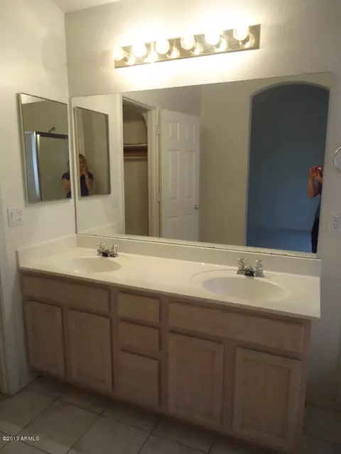982 E Constitution Dr, Chandler, AZ 85225 photo 6