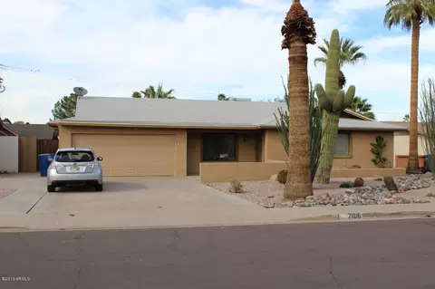 2106 E Concorda Dr, Tempe, AZ 85282 photo 5