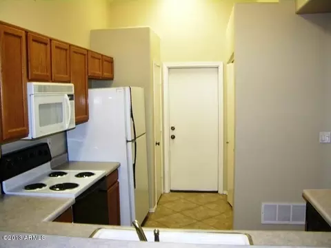 1446 S Oak St, Gilbert, AZ 85233 photo 5