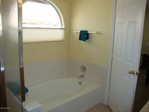 4538 E Rock Wren Rd, Phoenix, AZ 85044 photo 12