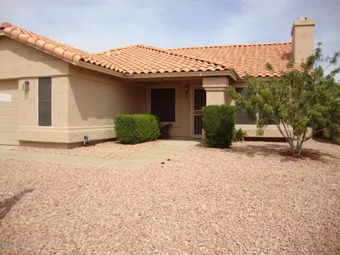 4538 E Rock Wren Rd, Phoenix, AZ 85044 photo 2