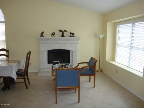 4538 E Rock Wren Rd, Phoenix, AZ 85044 photo 4