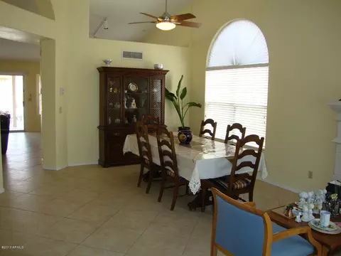 4538 E Rock Wren Rd, Phoenix, AZ 85044 photo 3