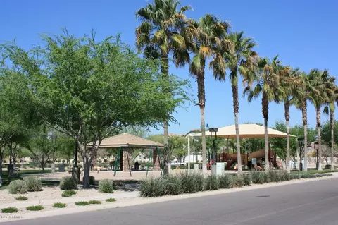 1391 S Hawk Ln, Gilbert, AZ 85296 photo 17