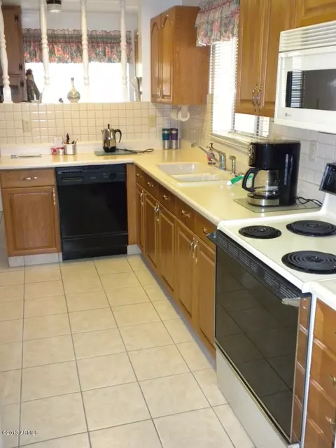4702 E Wilshire Dr, Phoenix, AZ 85008 photo 8