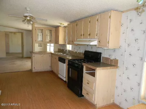 974 W Tepee St, Apache Junction, AZ 85120 photo 8