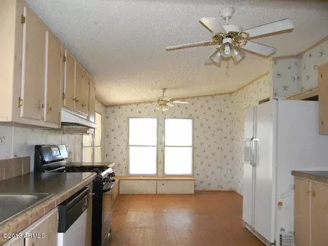 974 W Tepee St, Apache Junction, AZ 85120 photo 9